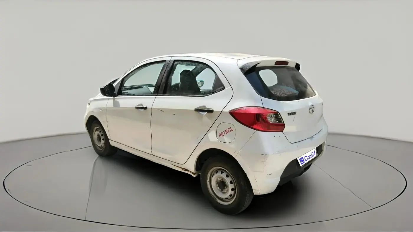 2016 Tata Tiago XE PETROL, Petrol, Manual, 13,353 km, exterior