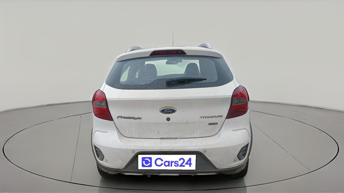 2018 Ford FREESTYLE TITANIUM 1.5 DIESEL, Diesel, Manual, 1,72,180 km, exterior