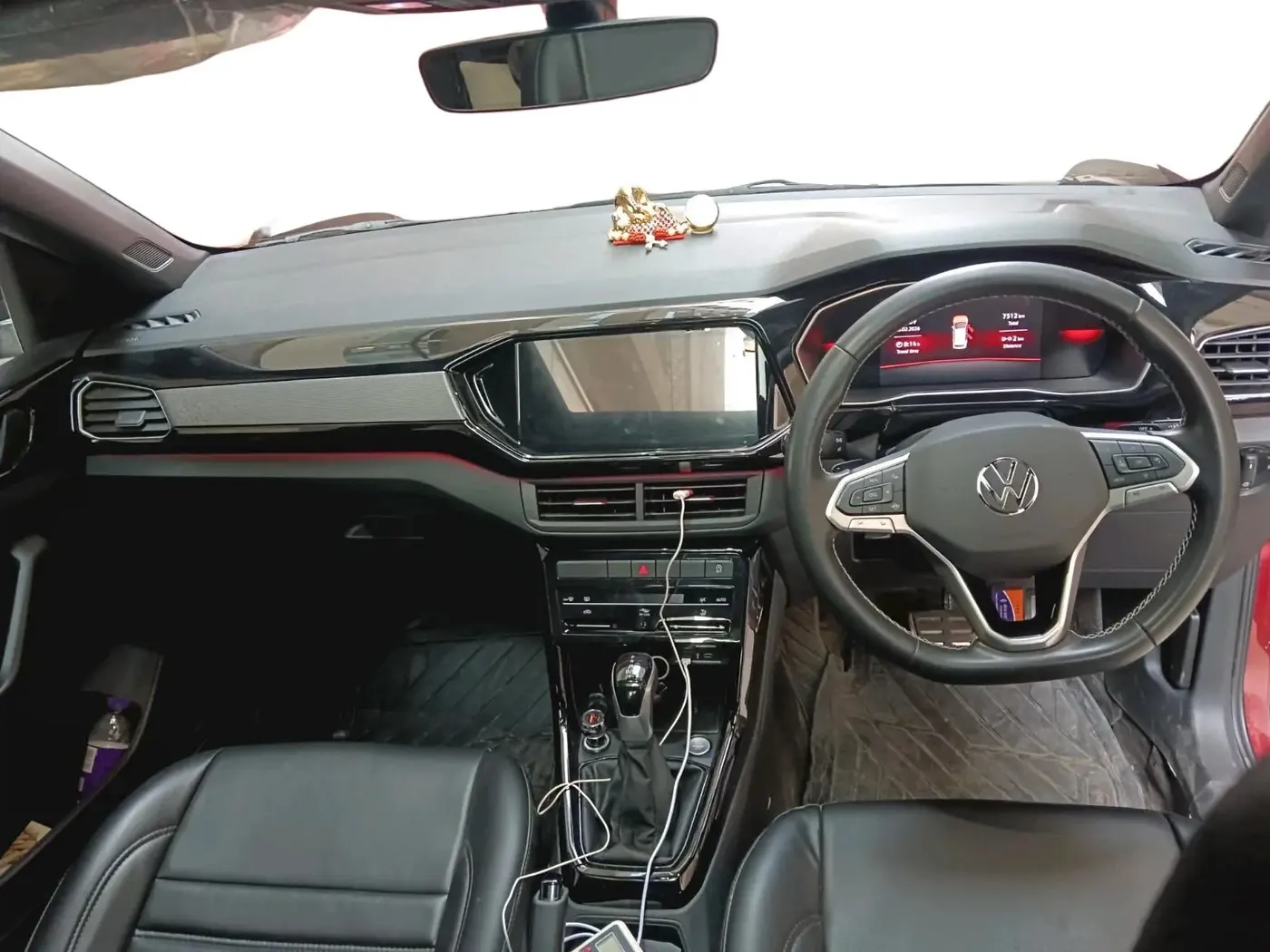 2024 Volkswagen TAIGUN GT Line 1.0L TSI AT, Petrol, Automatic, 7,512 km, interior
