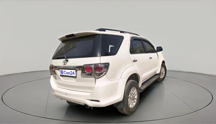 2012 Toyota Fortuner 3.0 4X4 MT, Diesel, Manual, 4,00,000 km, exterior
