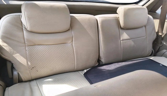 2012 Toyota Fortuner 3.0 4X4 MT, Diesel, Manual, 4,00,000 km, interior