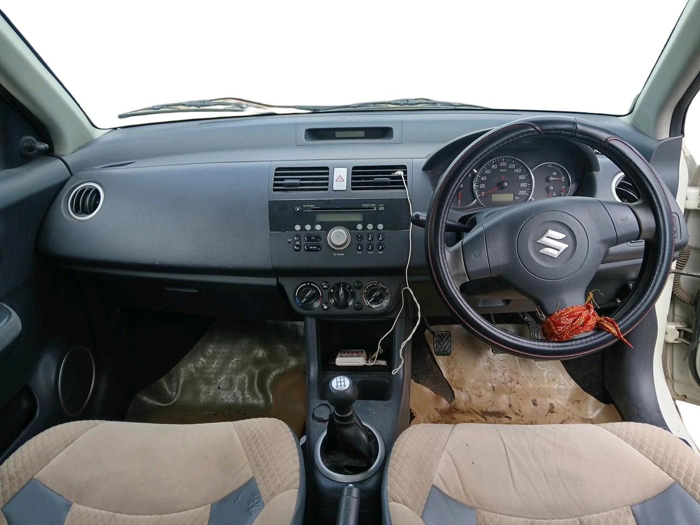 2011 Maruti Swift Dzire VXI, CNG, Manual, 89,878 km, interior