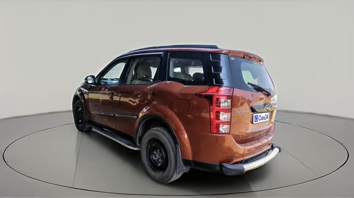 2016 Mahindra XUV500 W6 1.99, Diesel, Manual, 1,02,482 km, exterior