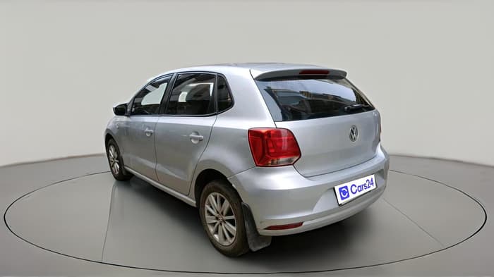 2015 Volkswagen Polo HIGHLINE1.2L, Petrol, Manual, 1,61,520 km, exterior