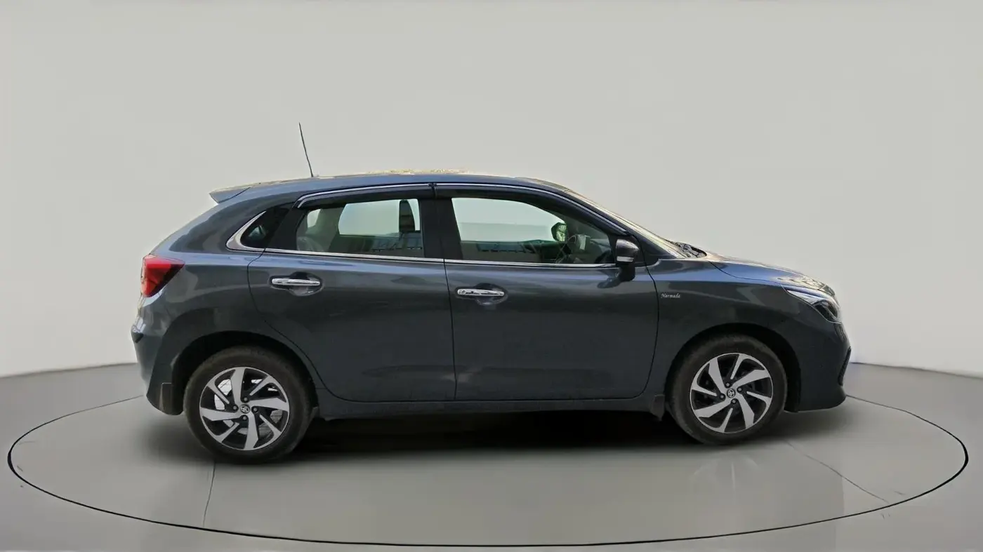 2022 Toyota Glanza V, Petrol, Manual, 23,944 km, exterior