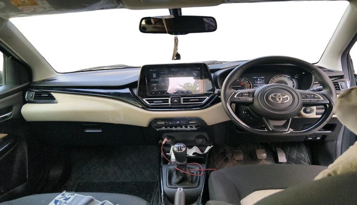 2022 Toyota Glanza V, Petrol, Manual, 23,944 km, interior