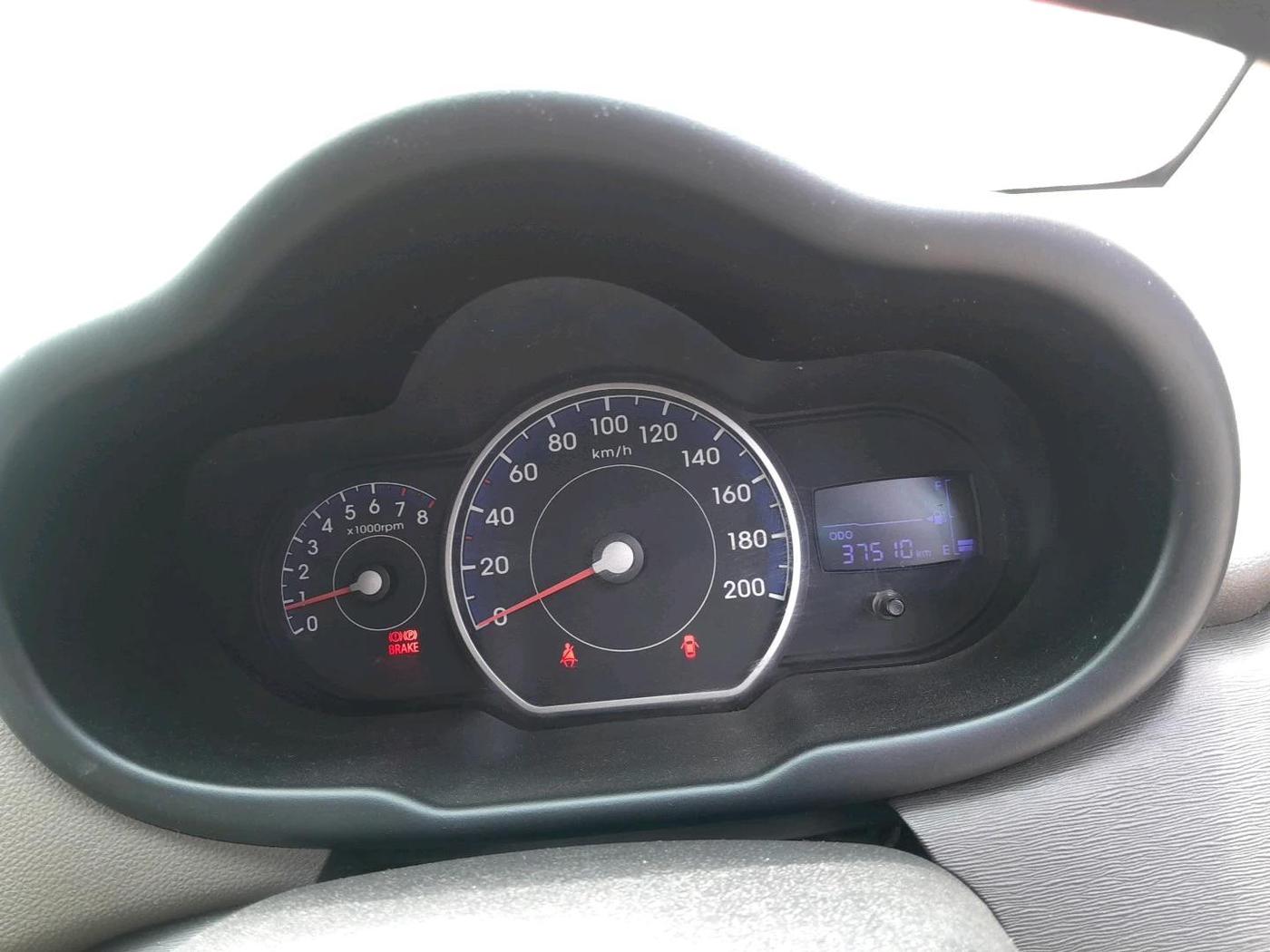 2011 Hyundai i10 SPORTZ 1.2, Petrol, Manual, 37,510 km, interior