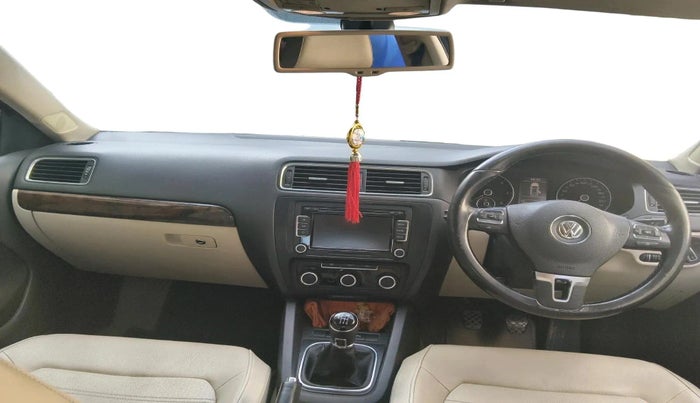 2012 Volkswagen Jetta HIGHLINE TDI, Diesel, Manual, 1,83,616 km, interior