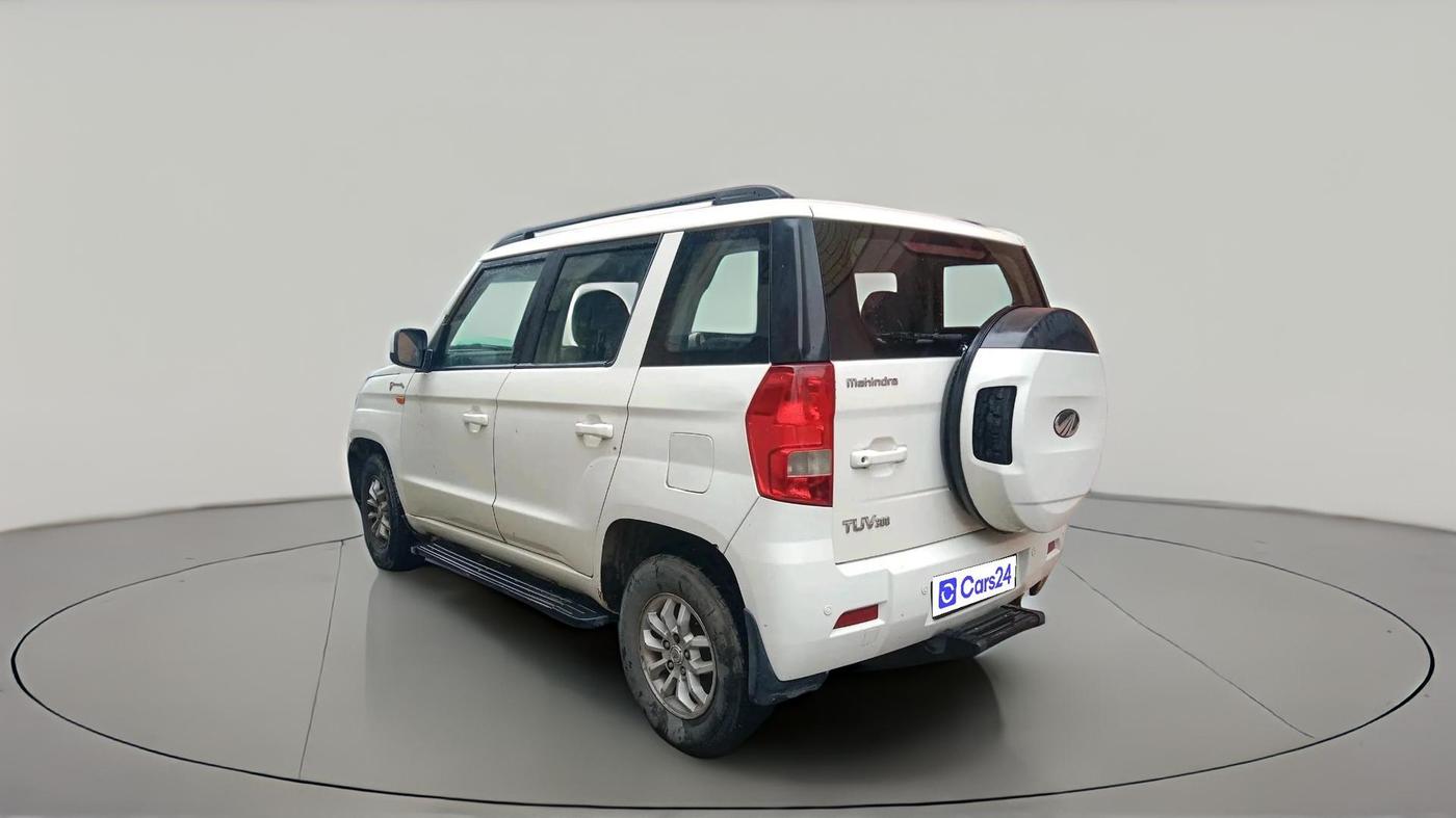 2016 Mahindra TUV300 T8 AMT, Diesel, Automatic, 75,463 km, exterior