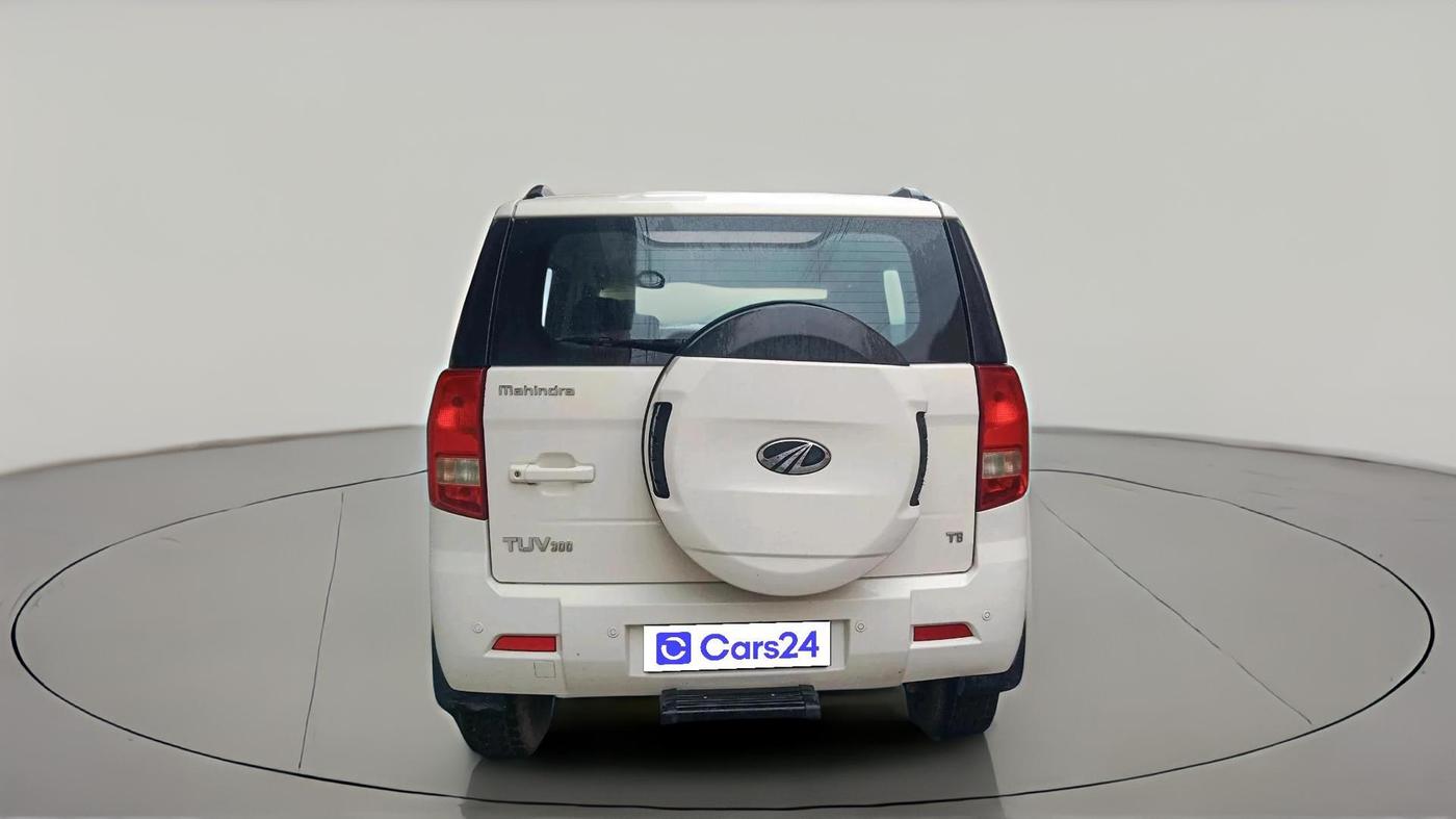 2016 Mahindra TUV300 T8 AMT, Diesel, Automatic, 75,463 km, exterior