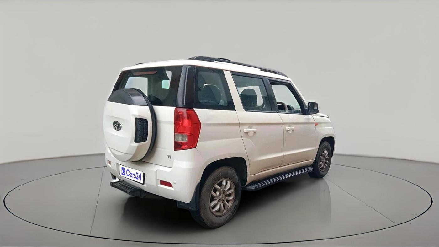 2016 Mahindra TUV300 T8 AMT, Diesel, Automatic, 75,463 km, exterior