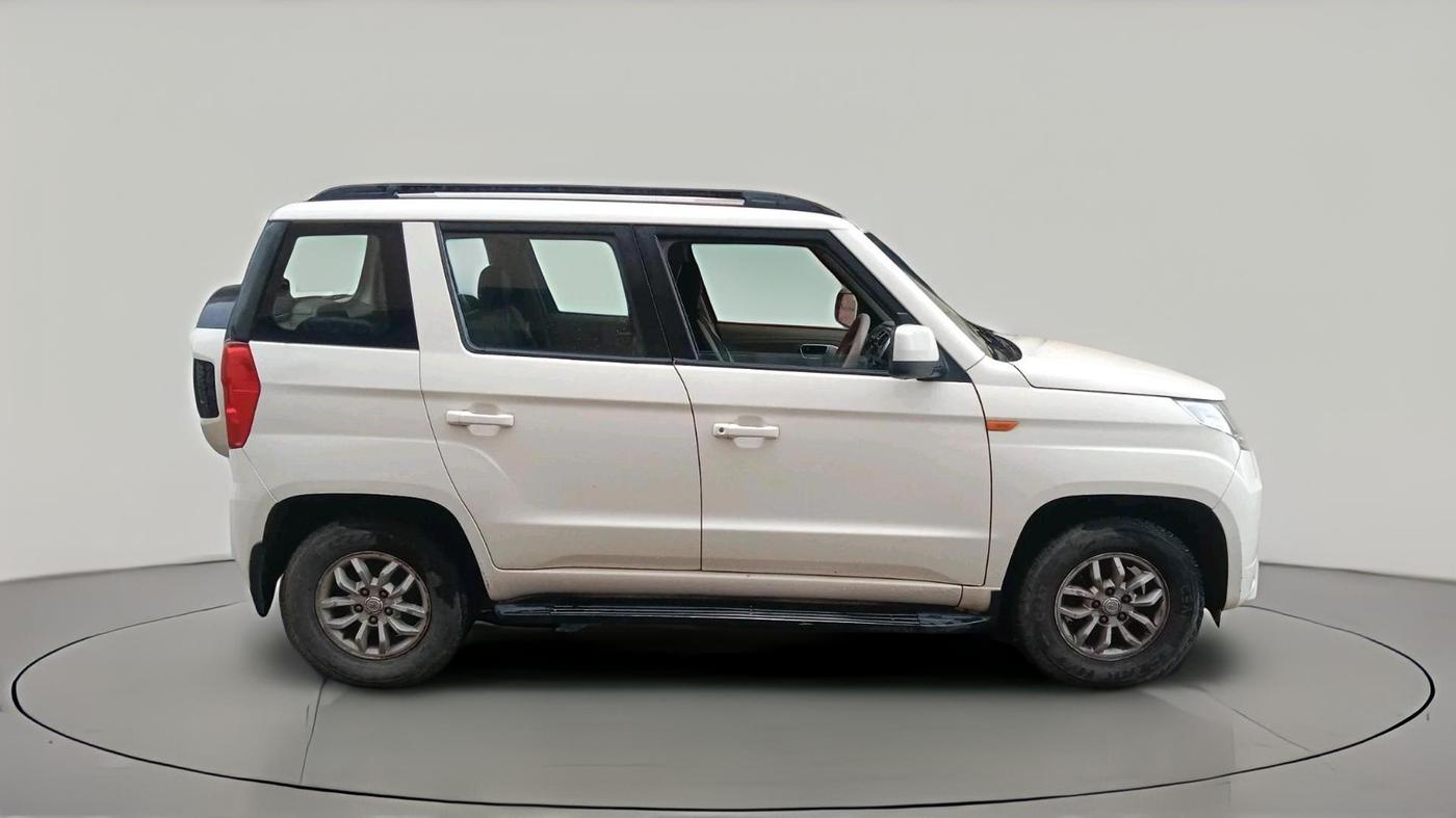2016 Mahindra TUV300 T8 AMT, Diesel, Automatic, 75,463 km, exterior