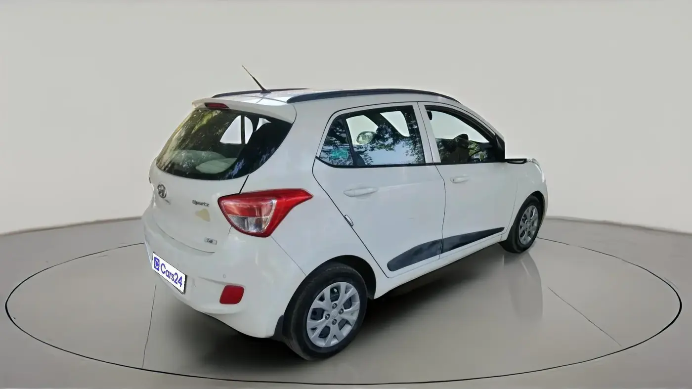 2016 Hyundai Grand i10 SPORTZ 1.2 KAPPA VTVT, Petrol, Manual, 3,30,000 km, exterior