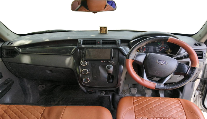 2018 Mahindra KUV 100 NXT K2+ P 6 STR, CNG, Manual, 86,005 km, interior