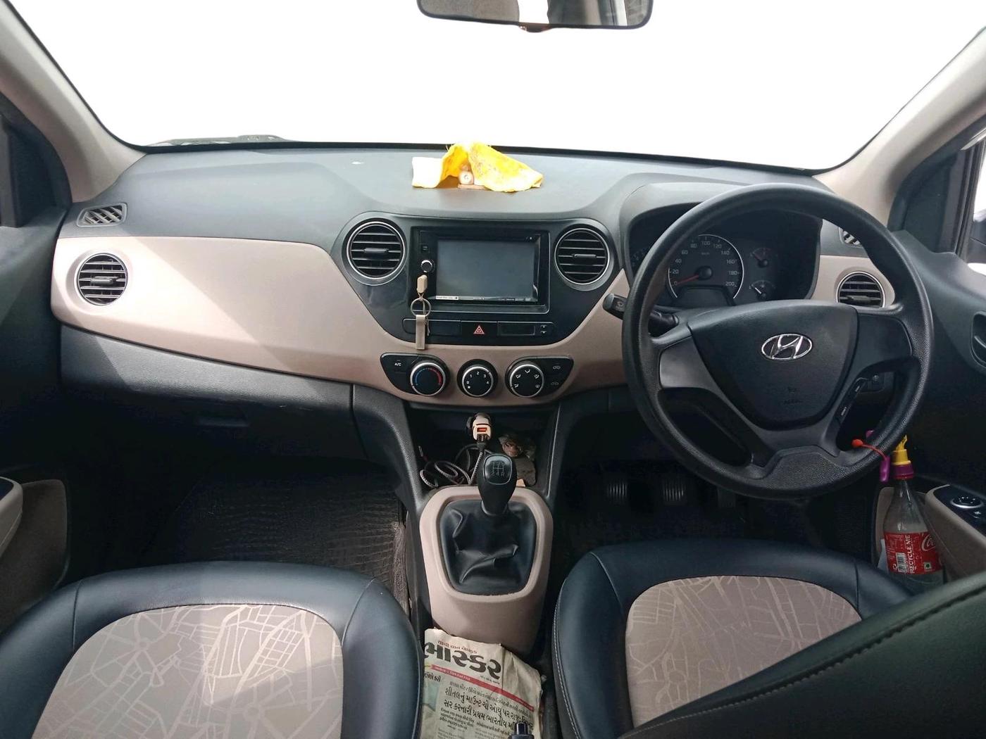 2016 Hyundai Grand i10 MAGNA 1.2 KAPPA VTVT, CNG, Manual, 38,722 km, interior