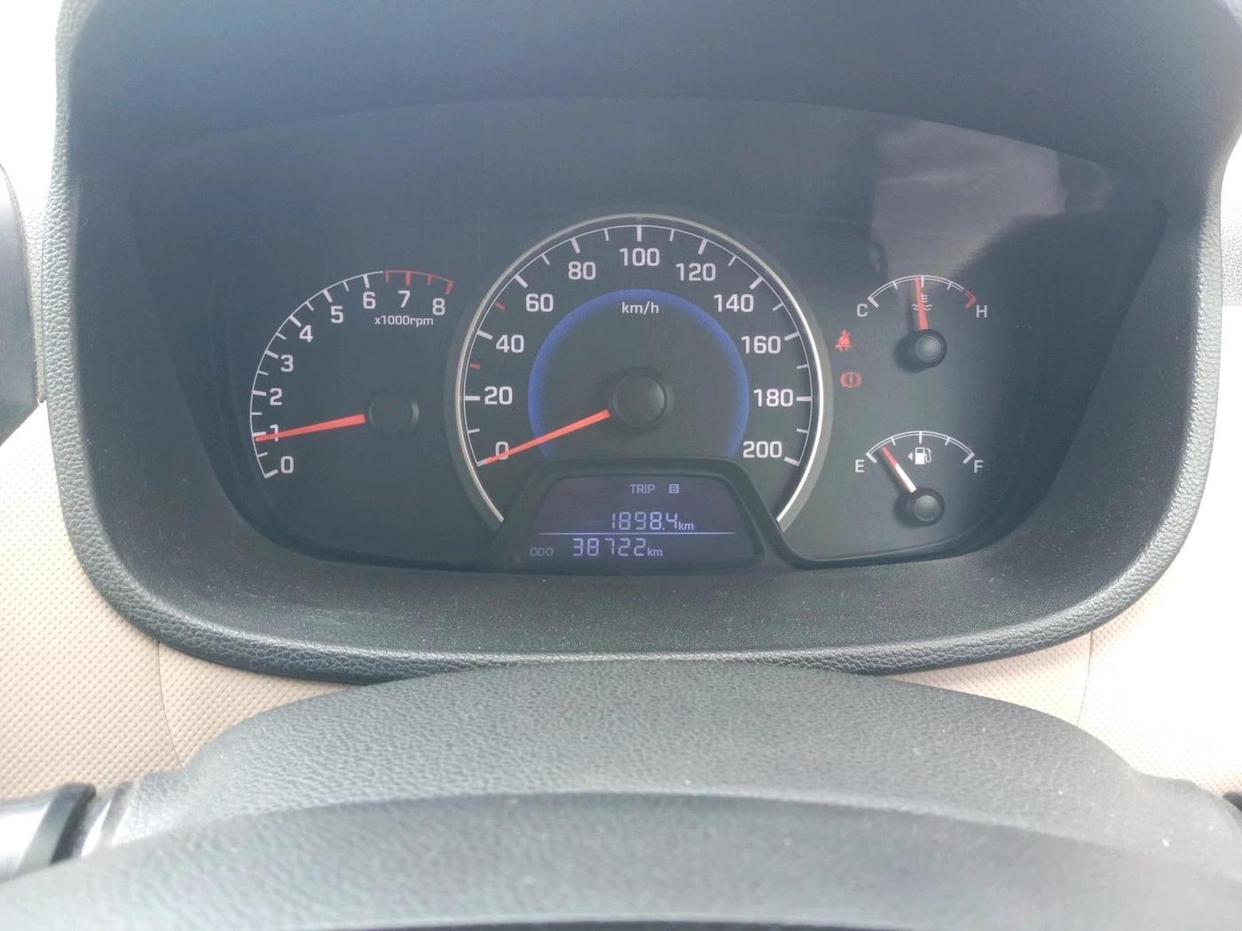 2016 Hyundai Grand i10 MAGNA 1.2 KAPPA VTVT, CNG, Manual, 38,722 km, interior