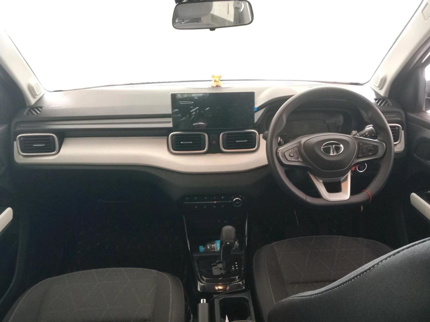 2025 Tata PUNCH Creative Plus AMT, Petrol, Automatic, 3,960 km, interior