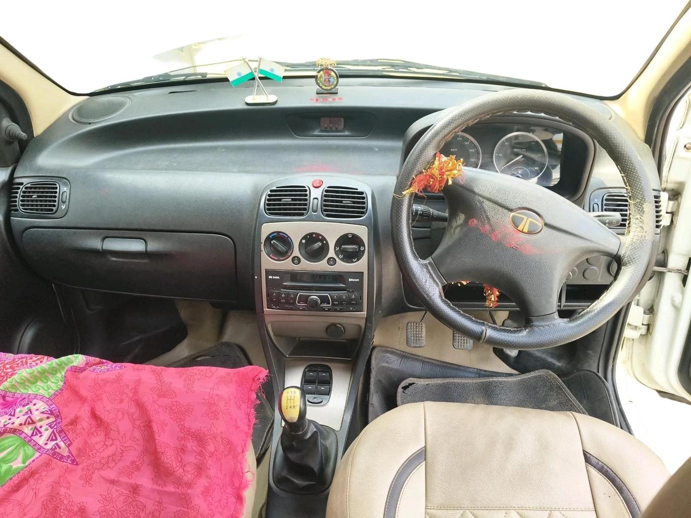 2016 Tata Indigo ECS LX TDI, Diesel, Manual, 77,539 km, interior
