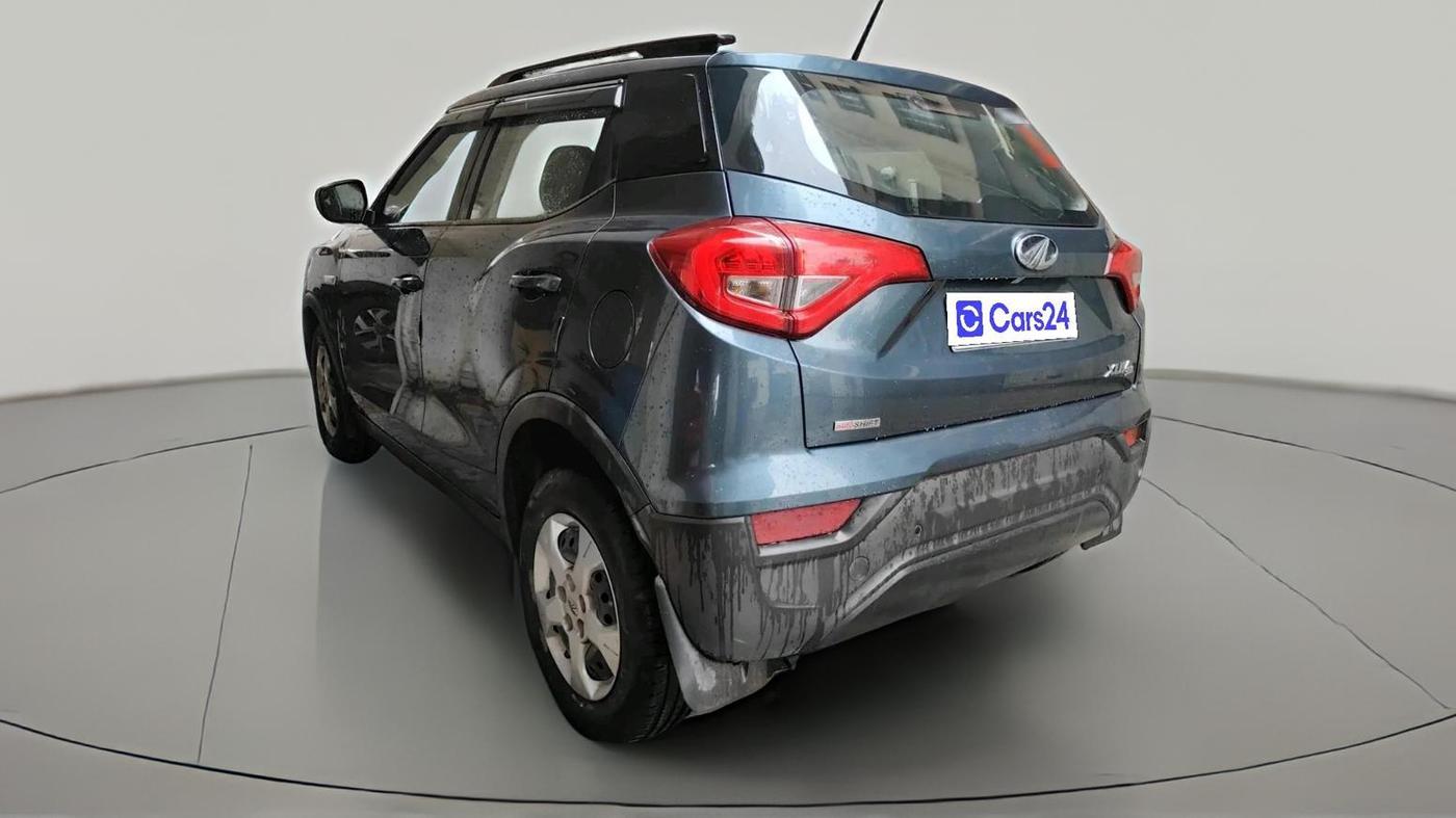 2021 Mahindra XUV300 W6 1.2 PETROL AMT, Petrol, Automatic, 14,717 km, exterior