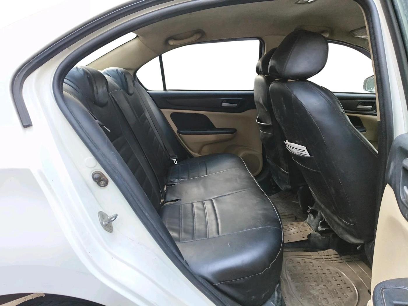 2018 Honda Amaze 1.5L I-DTEC S, Diesel, Manual, 2,73,944 km, interior