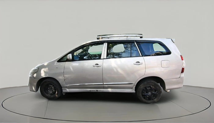 2016 Toyota Innova 2.5 GX 7 STR, Diesel, Manual, 1,80,510 km, exterior