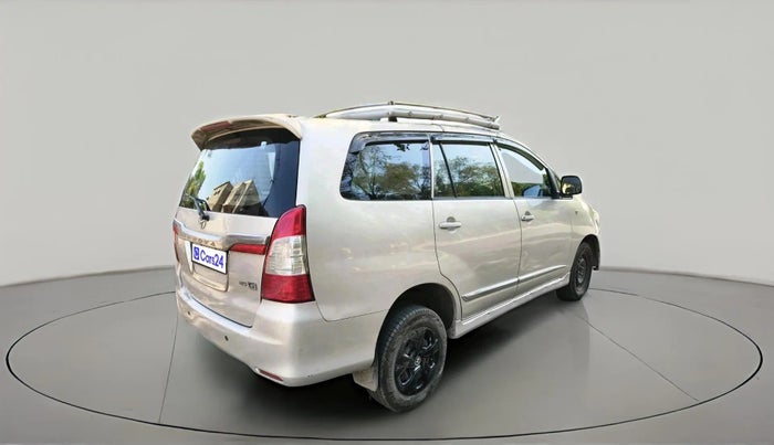 2016 Toyota Innova 2.5 GX 7 STR, Diesel, Manual, 1,80,510 km, exterior