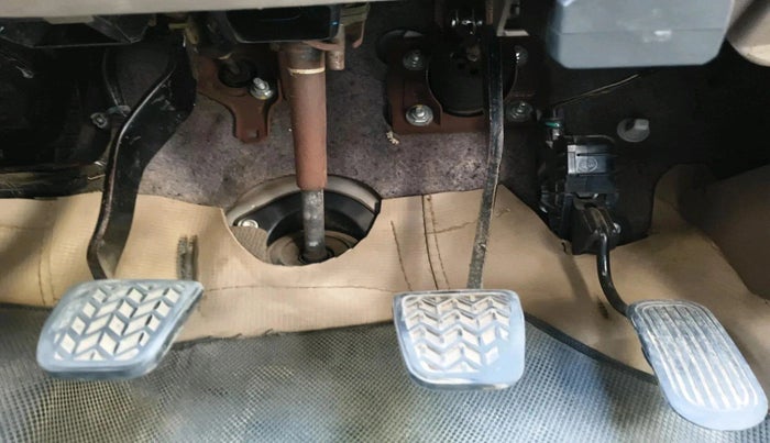 2016 Toyota Innova 2.5 GX 7 STR, Diesel, Manual, 1,80,510 km, interior