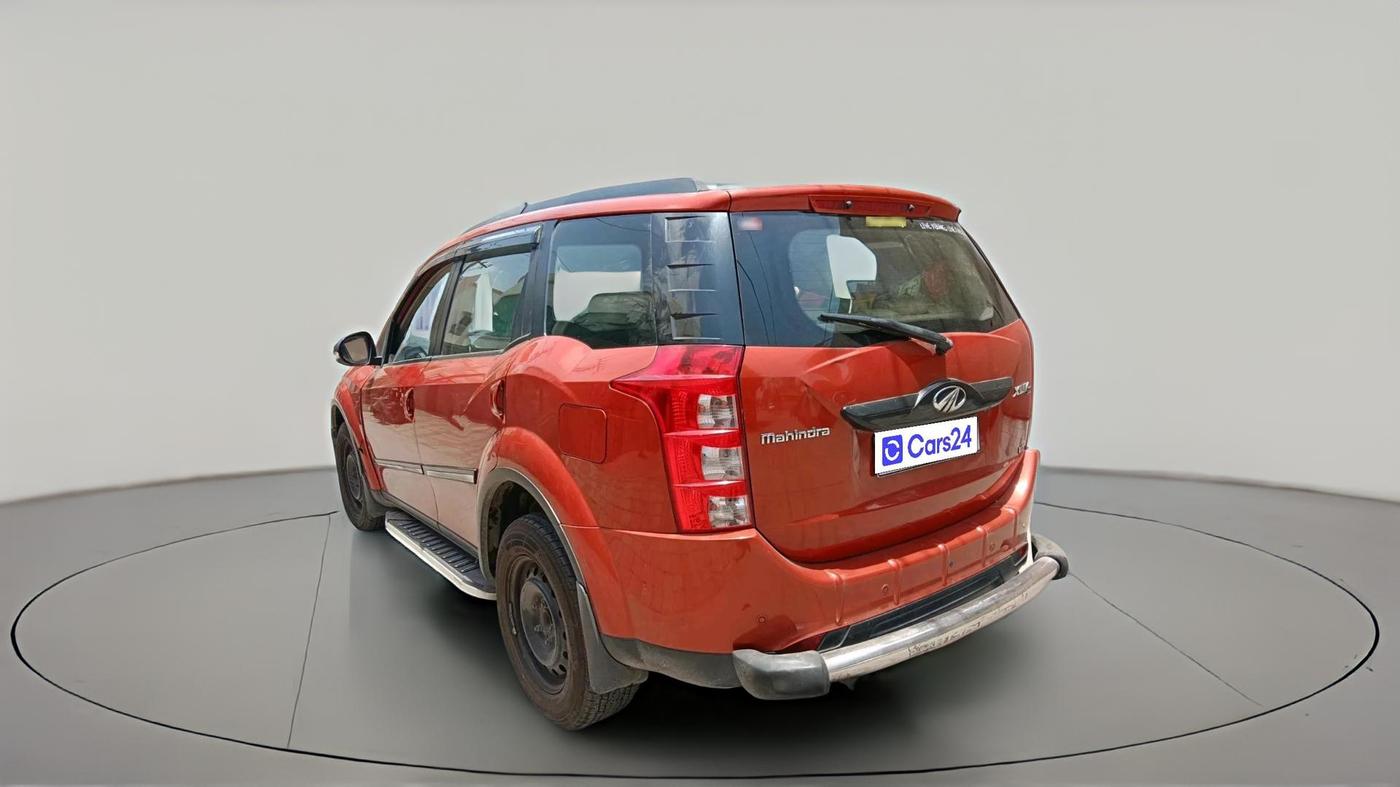 2016 Mahindra XUV500 W6 1.99, Diesel, Manual, 1,01,289 km, exterior