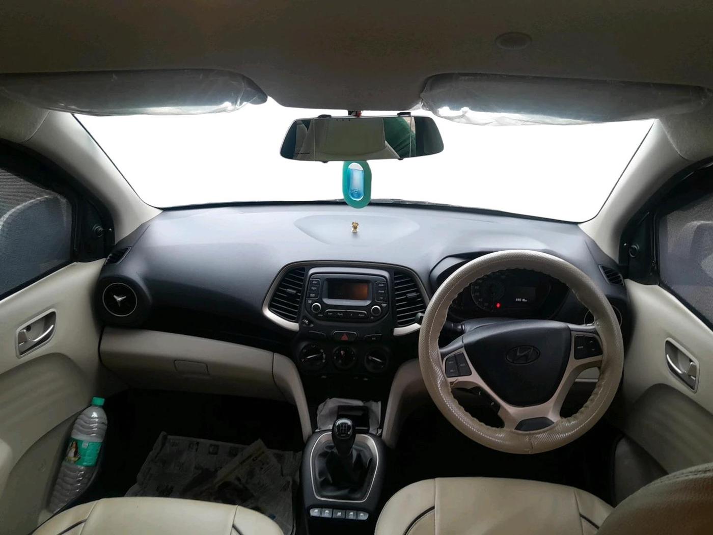 2019 Hyundai NEW SANTRO MAGNA, Petrol, Manual, 69,018 km, interior