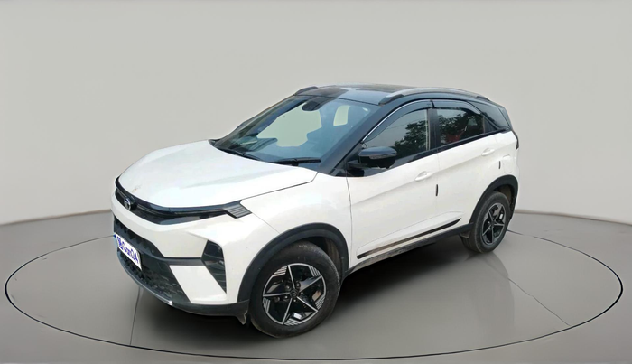 2023 Tata NEXON FEARLESS + SUNROOF DCA DUAL TONE 1.2 PETROL, Petrol, Automatic, 53,304 km, exterior