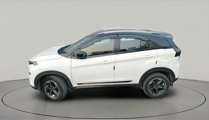 2023 Tata NEXON FEARLESS + SUNROOF DCA DUAL TONE 1.2 PETROL, Petrol, Automatic, 53,304 km, exterior