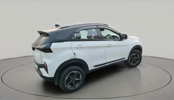 2023 Tata NEXON FEARLESS + SUNROOF DCA DUAL TONE 1.2 PETROL, Petrol, Automatic, 53,304 km, exterior