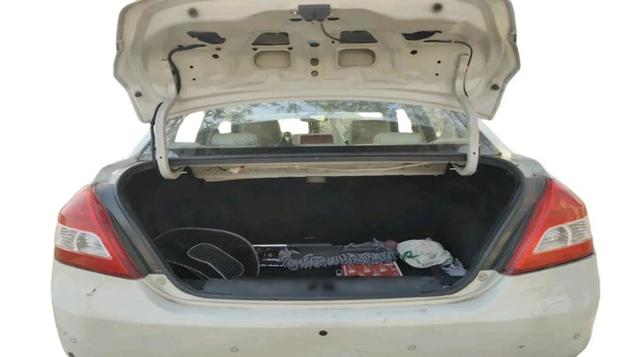 2012 Maruti Swift Dzire VDI, Diesel, Manual, 1,40,536 km, exterior