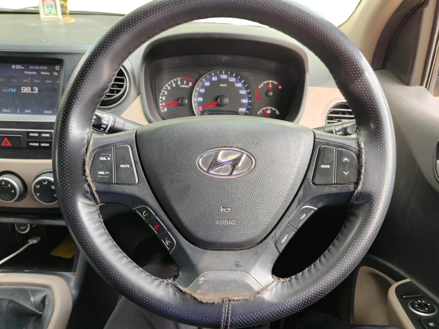 2018 Hyundai Xcent SX 1.2, Petrol, Manual, 66,680 km, interior