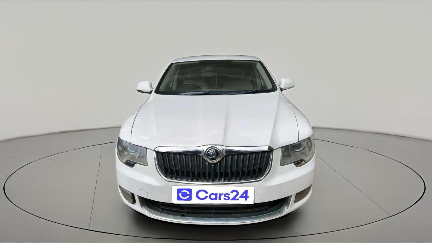 2012 Skoda Superb ELEGANCE 1.8 TSI MT, Petrol, Manual, 1,24,101 km, exterior