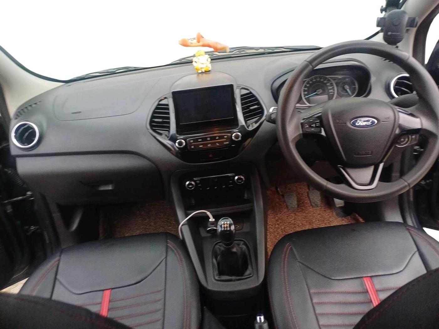 2019 Ford New Figo TITANIUM 1.2 PETROL MT, Petrol, Manual, 68,877 km, interior