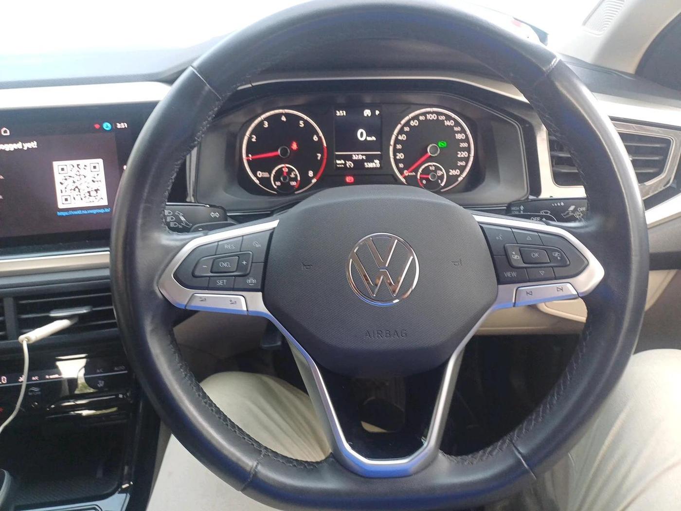 2024 Volkswagen VIRTUS HIGHLINE TSI 1.0 AT, Petrol, Automatic, 12,713 km, interior