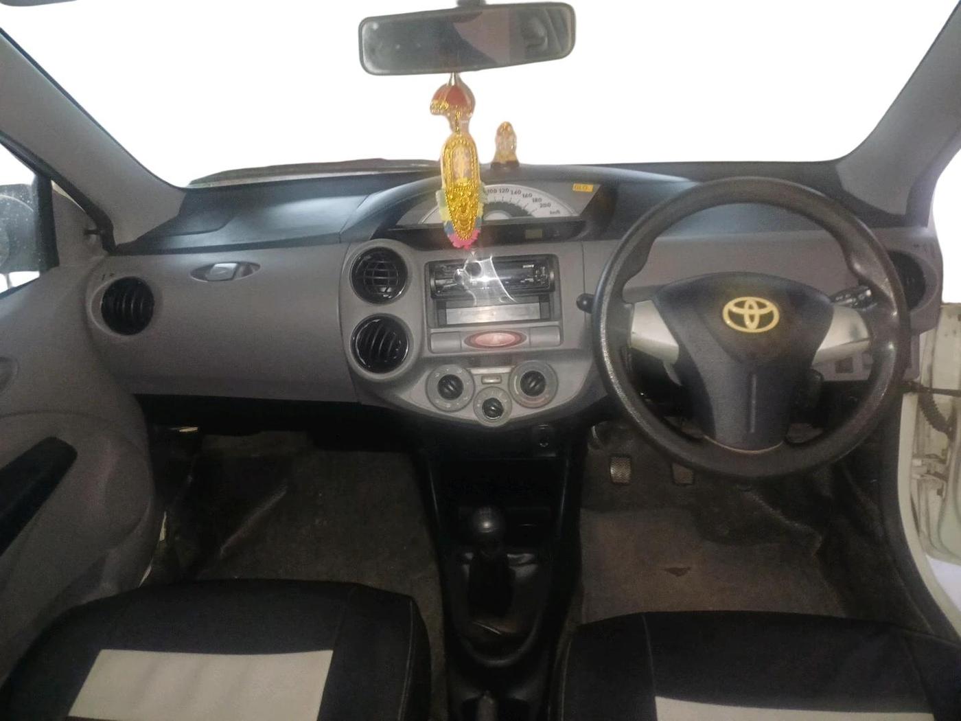 2011 Toyota Etios G, Petrol, Manual, 88,764 km, interior
