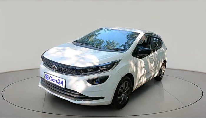 2024 Tata ALTROZ XM PLUS CNG, CNG, Manual, 52,440 km, exterior