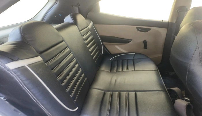 2017 Hyundai Eon ERA +, Petrol, Manual, 78,206 km, interior