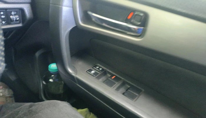 2016 Maruti Vitara Brezza ZDI PLUS, Diesel, Manual, 1,42,446 km, interior