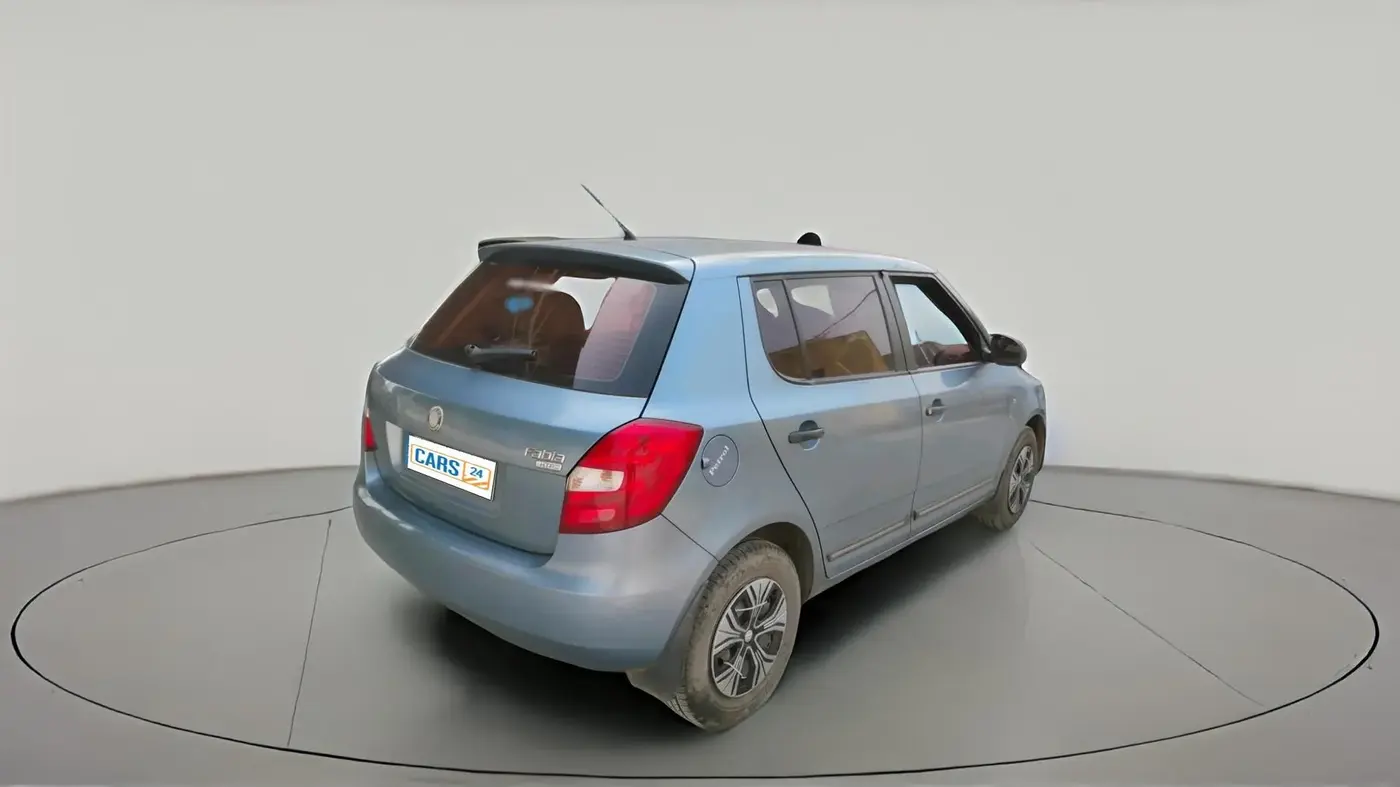 2008 Skoda Fabia CLASSIC 1.2 MPI, Petrol, Manual, 1,38,882 km, exterior