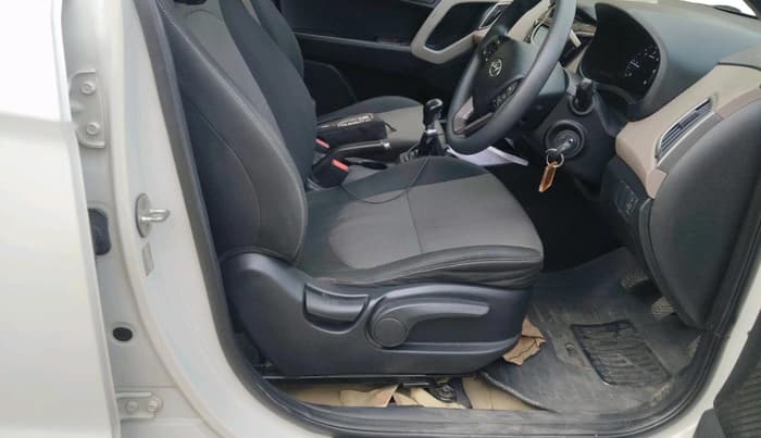 2016 Hyundai Creta S PLUS 1.4 DIESEL, Diesel, Manual, 1,82,460 km, interior