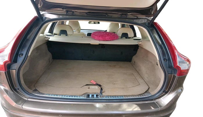 2014 Volvo XC 60 D5 SUMMUM, Diesel, Automatic, 2,12,725 km, exterior