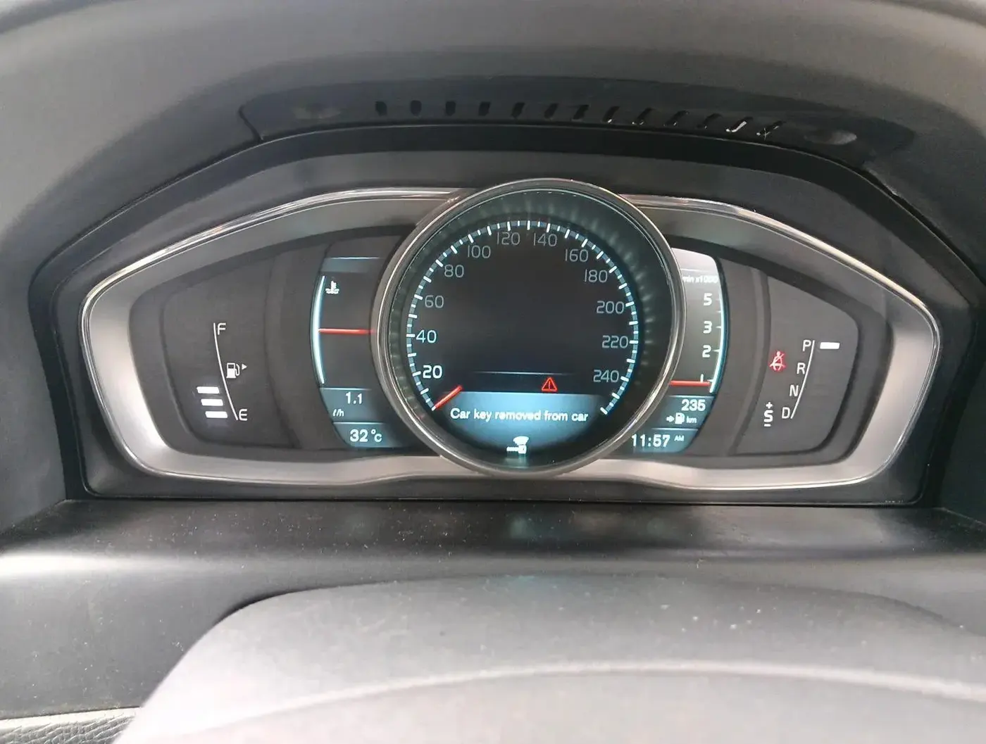 2014 Volvo XC 60 D5 SUMMUM, Diesel, Automatic, 2,12,725 km, interior