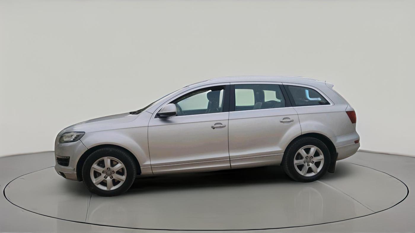 2011 Audi Q7 3.0 TDI PREMIUM PLUS, Diesel, Automatic, 1,47,702 km, exterior