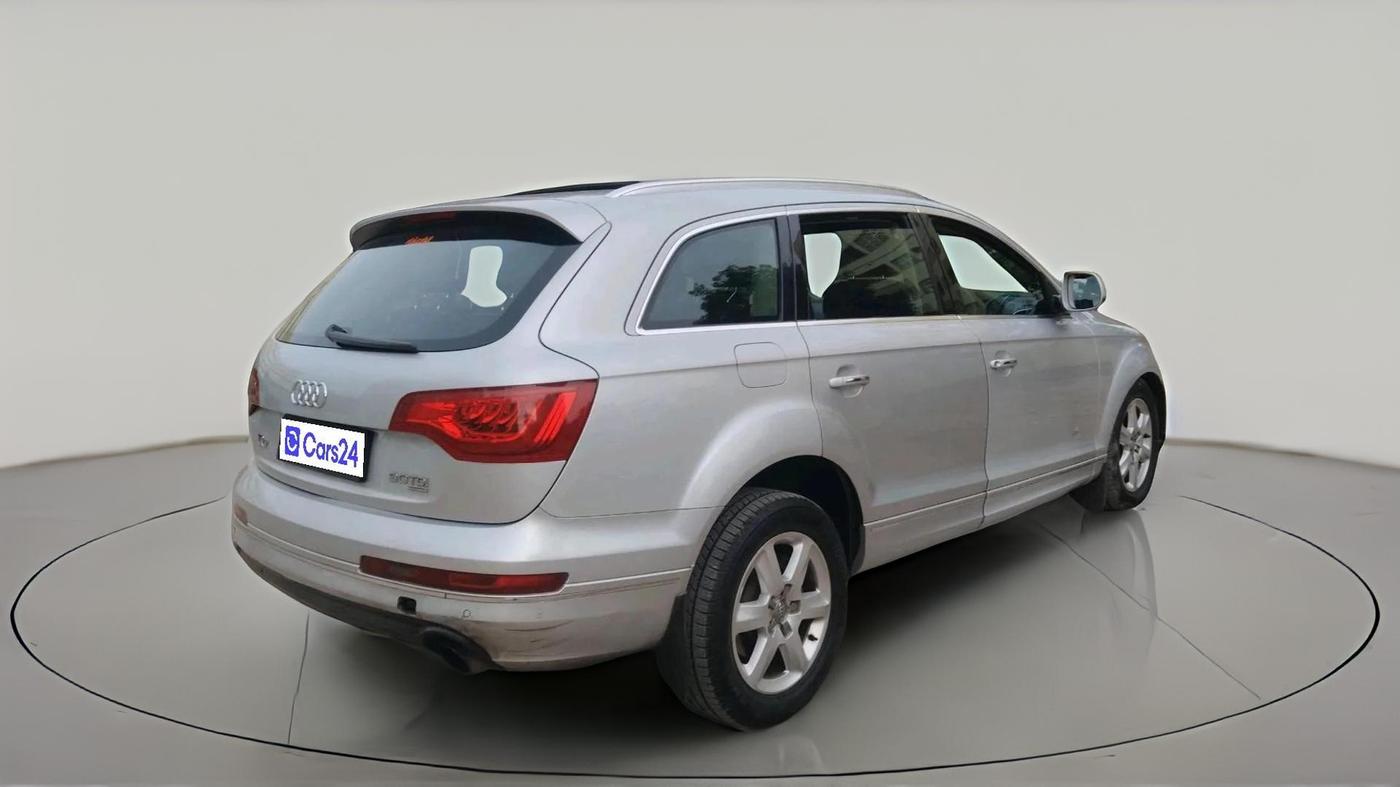 2011 Audi Q7 3.0 TDI PREMIUM PLUS, Diesel, Automatic, 1,47,702 km, exterior