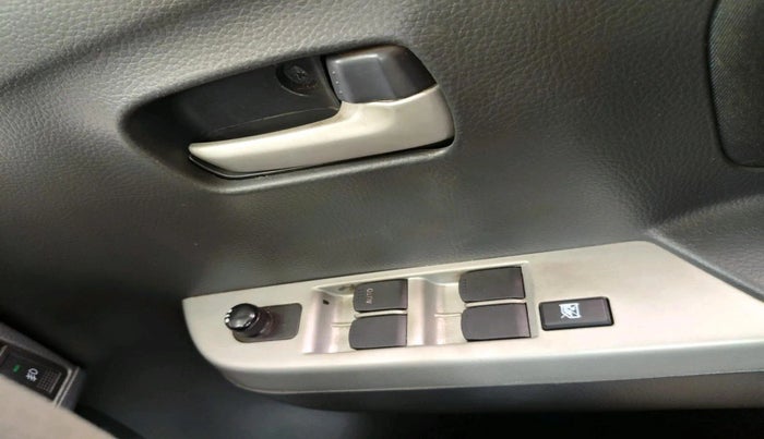2012 Maruti Wagon R 1.0 VXI, Petrol, Manual, 74,910 km, interior
