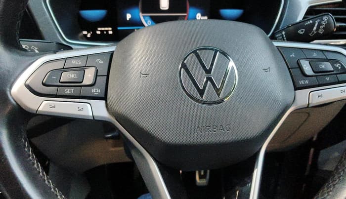 2022 Volkswagen TAIGUN TOPLINE 1.0 TSI AT, Petrol, Automatic, 25,601 km, interior