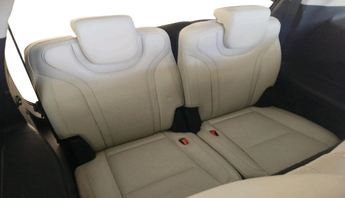 2023 Mahindra XUV700 AX 7 P MT 7 STR, Petrol, Manual, 9,537 km, interior